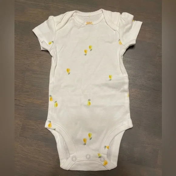🎀 NEW! • Carters • 5️⃣ Onesies/bodysuit bundle ⭐️ | 3 months - Picture 5 of 11